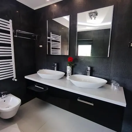 Martina - Bellevue Villa *